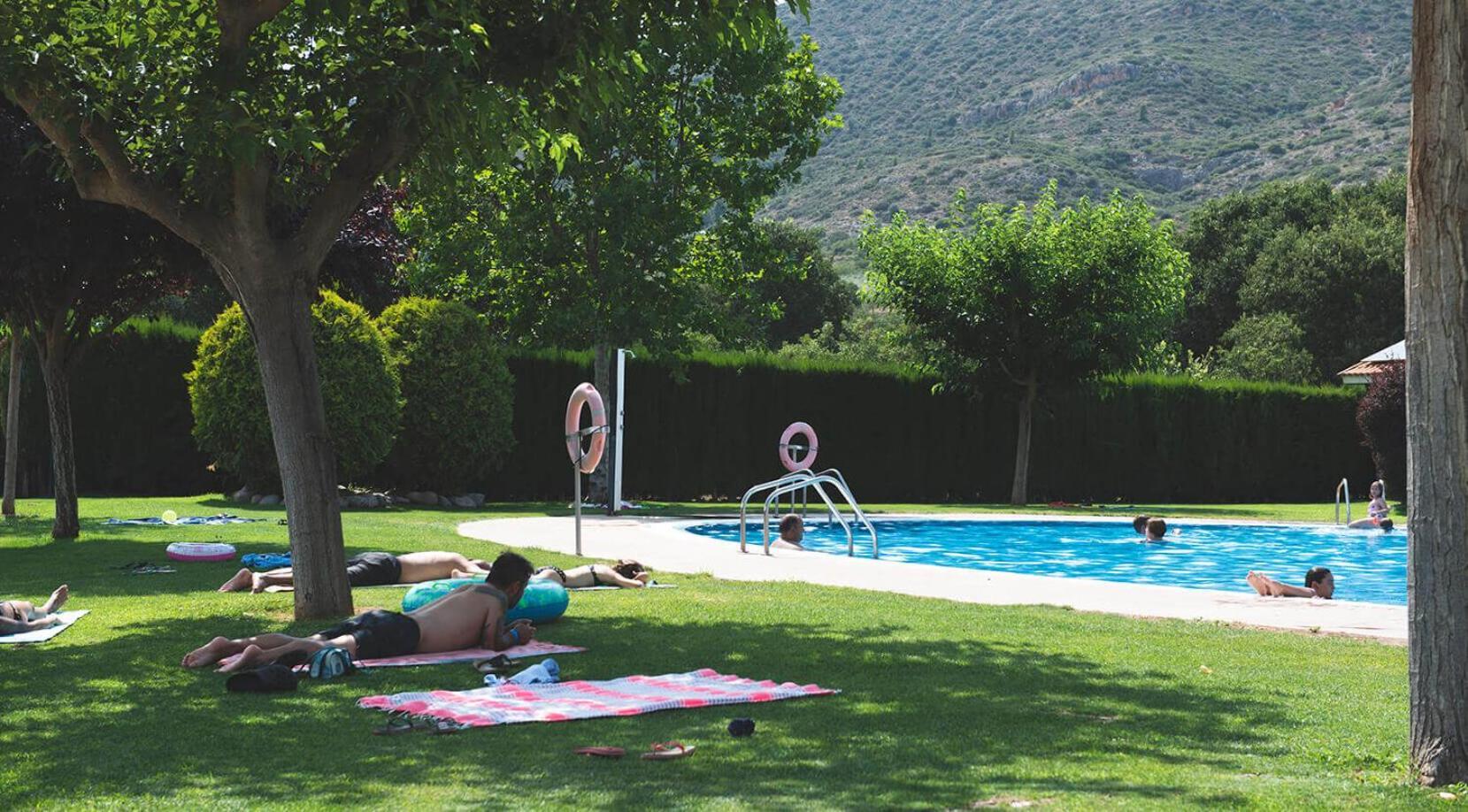 La Noguera Camping Sant Llorenç de Montgai Eksteriør bilde